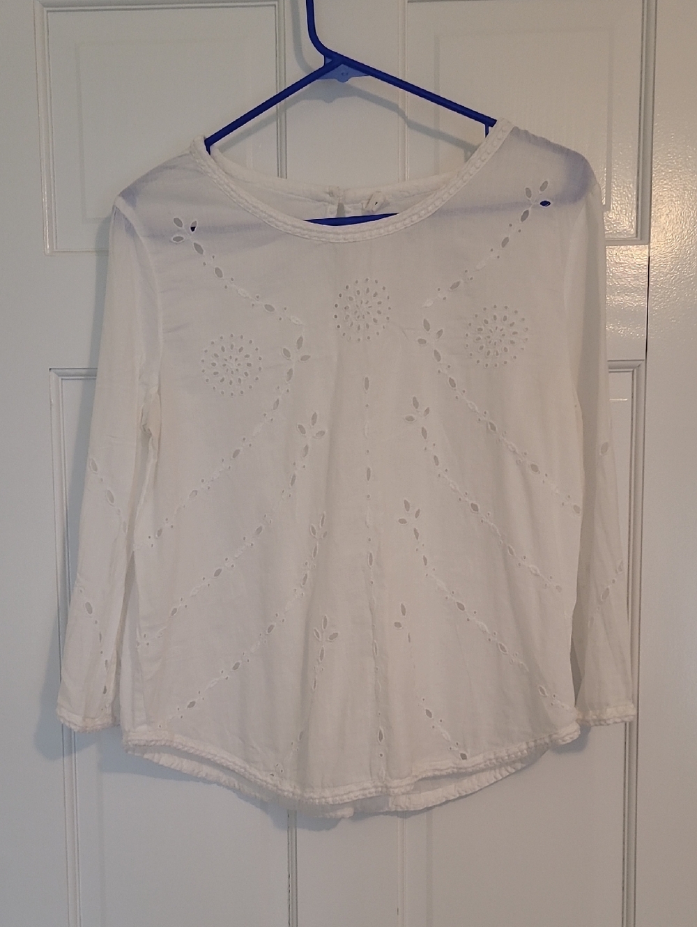 GAP White Women's Eyelet Long-Sleeve Top